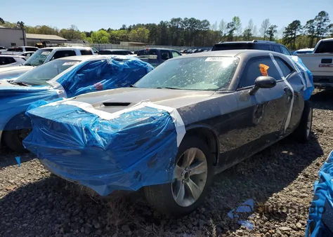 2021 Dodge Challenger Sxt z USA, uszkodzony, nr VIN 2C3CDZAGXMH506278